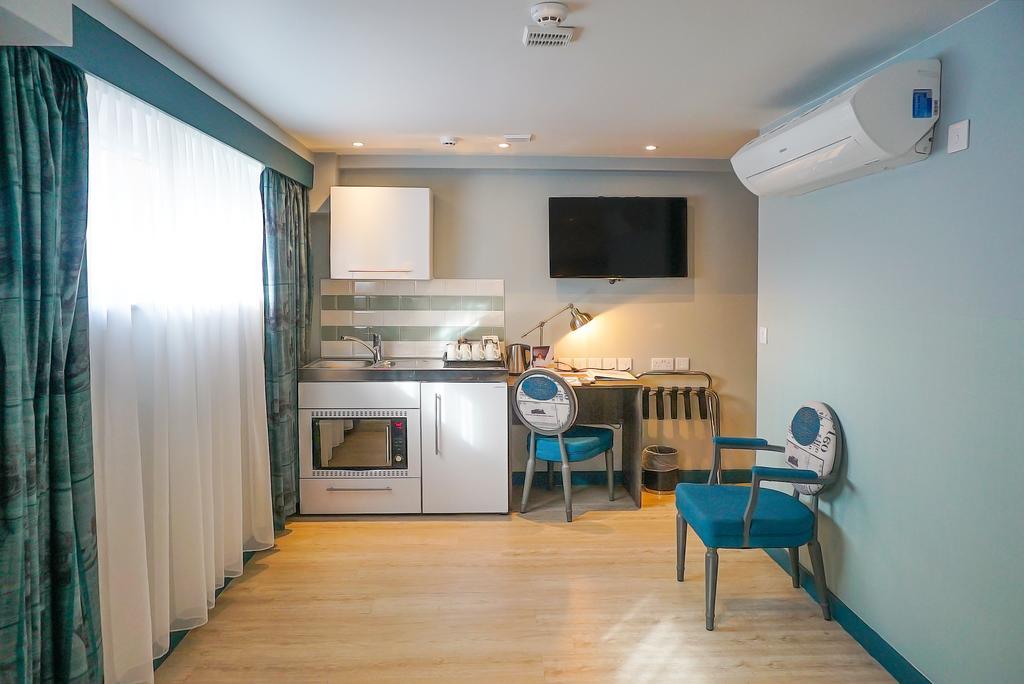 Best Western Plus London Croydon Aparthotel Exterior photo